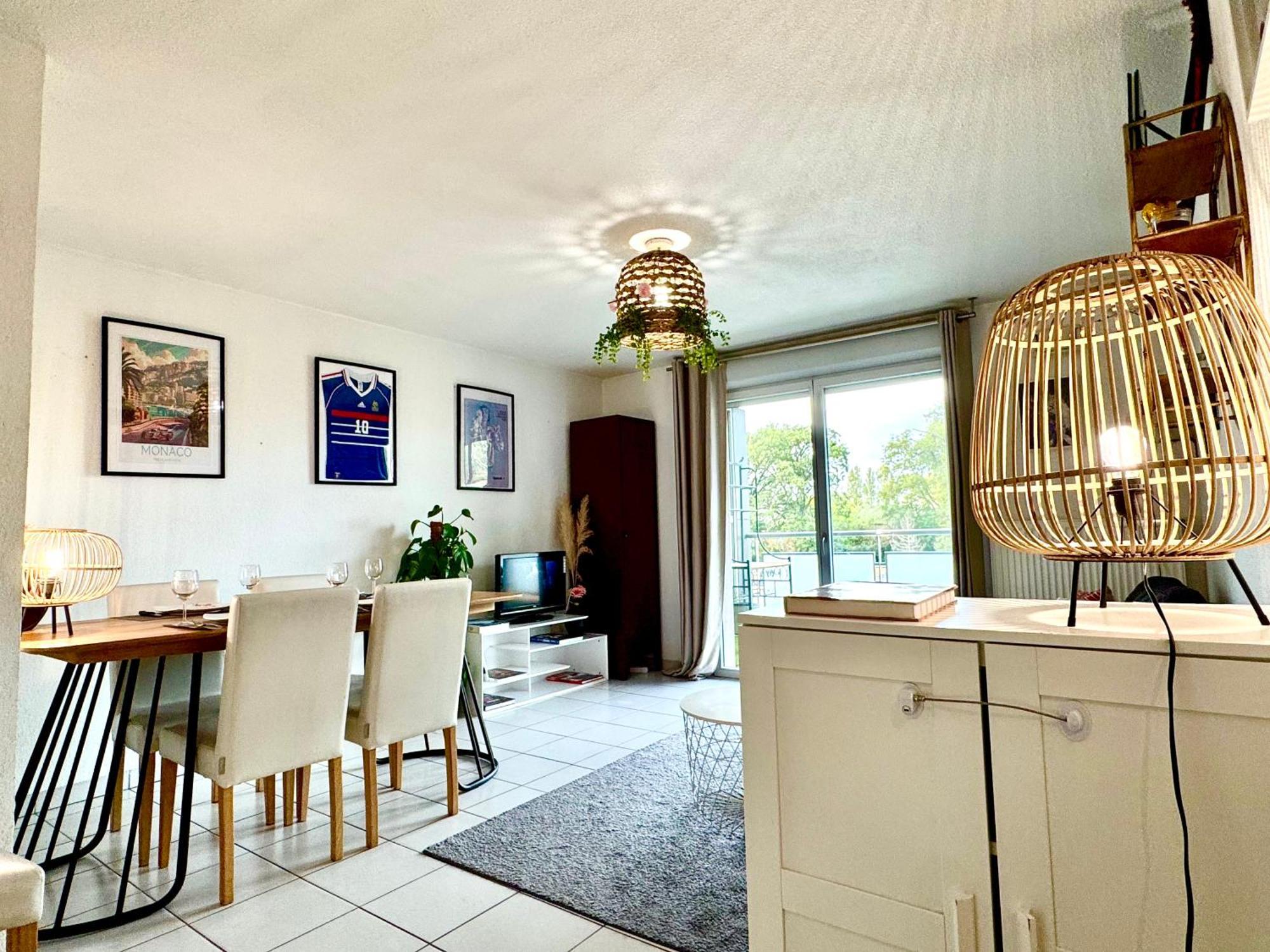 Bel Appartement T3 de 60m2 avec Parking, Terrasse, proche du Métro et du Périph Toulouse Extérieur photo