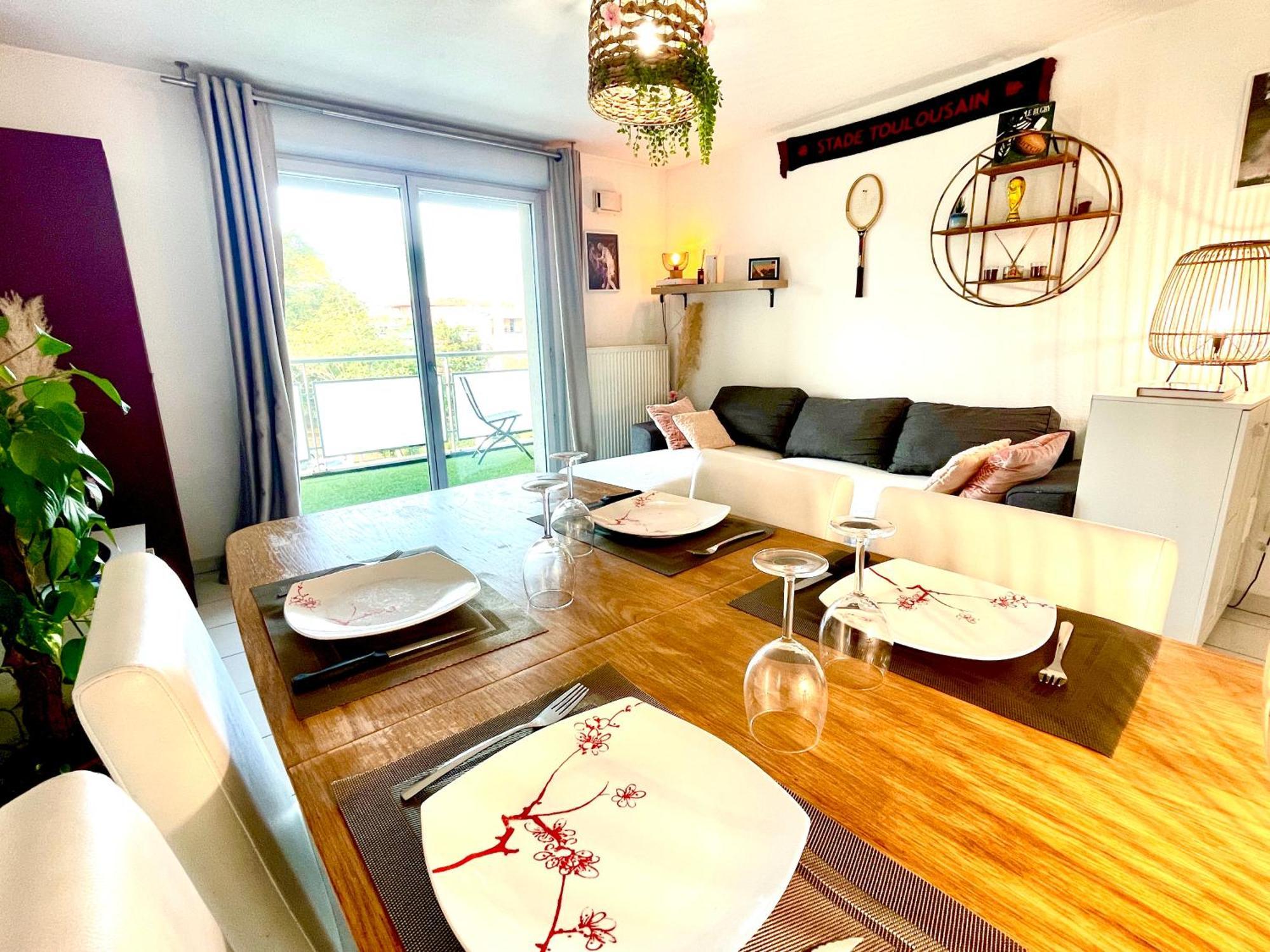 Bel Appartement T3 de 60m2 avec Parking, Terrasse, proche du Métro et du Périph Toulouse Extérieur photo