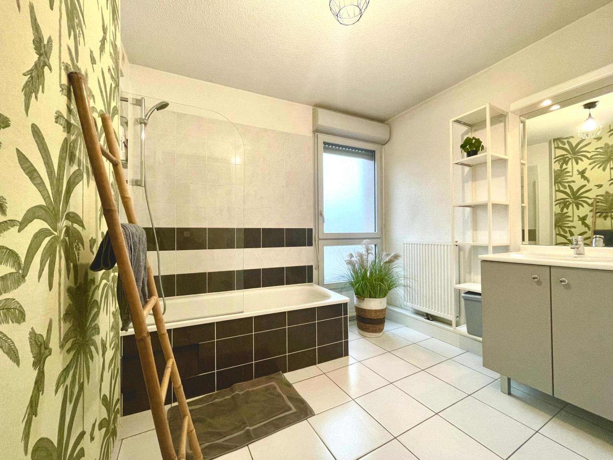 Bel Appartement T3 de 60m2 avec Parking, Terrasse, proche du Métro et du Périph Toulouse Extérieur photo